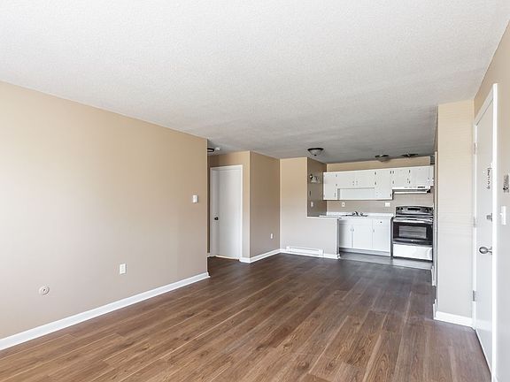 5th image of 177 Loudon Rd W #2