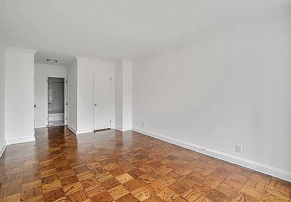 3rd image of 254 E 68th St APT 3E