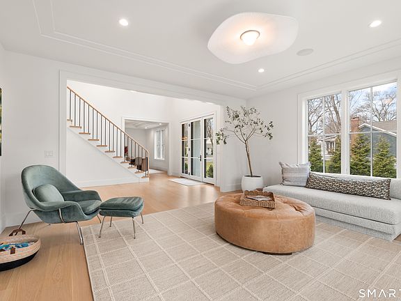 3rd image of 19 Mortar Rock Road