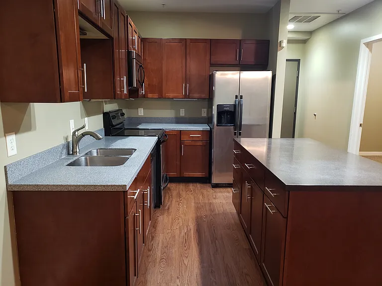510 E 9th St #203 — Photo 17
