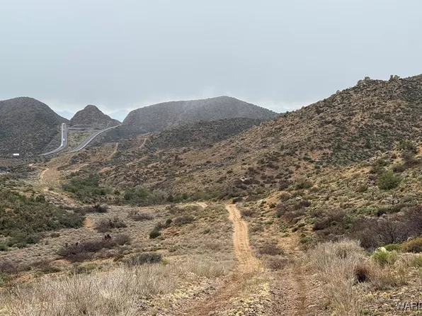 0 Between Silver Springs Willow Crk, Kingman, AZ 86401