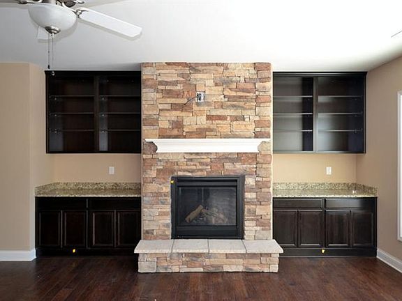 4th image of 649 Maidencane Dr