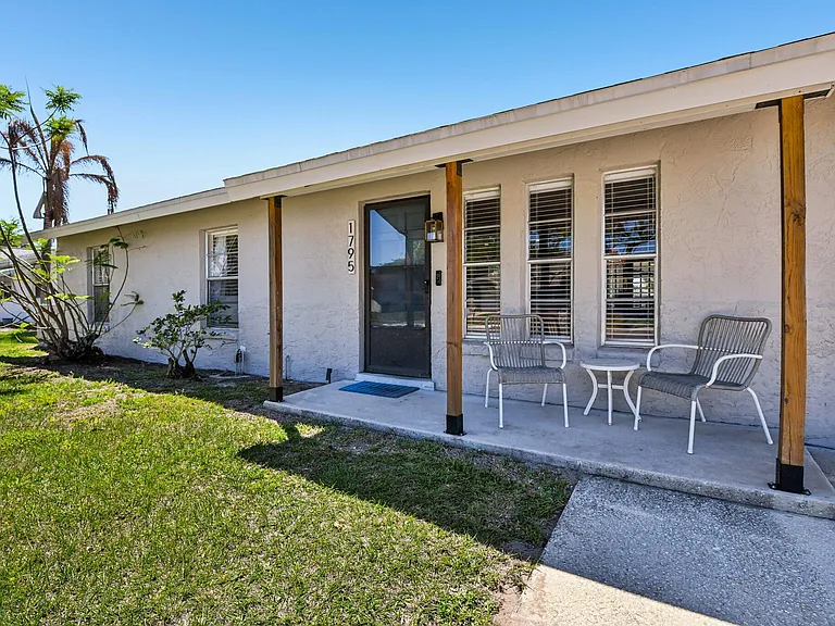 1795 Dogwood Dr — Photo 6