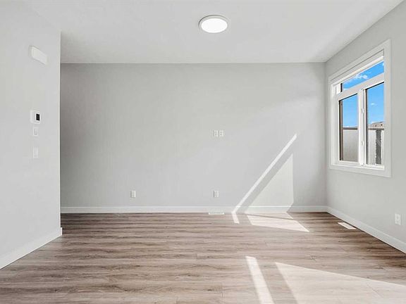 5th image of 4 N Sage Hill Rise NW #802