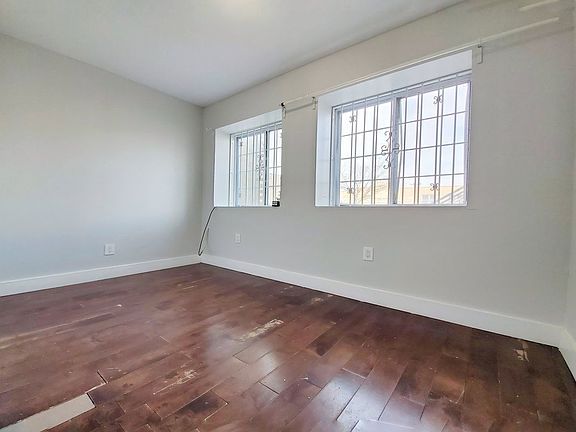 5th image of 626 Lafayette Ave #A2