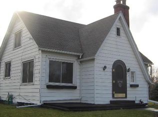 216 E Thomas St, Ludlow, IL 60949