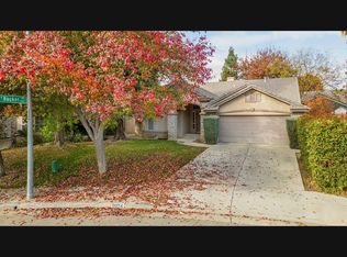 2074 E Revere Rd, Fresno, CA 93720