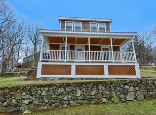 28 Harwich St, Saugus, MA 01906