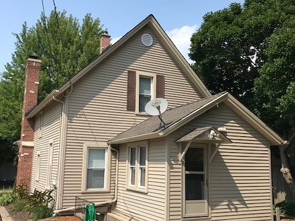 3rd image of 124 W Brown St
