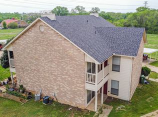 800 Treadwell Ct #800B, Hurst, TX 76053