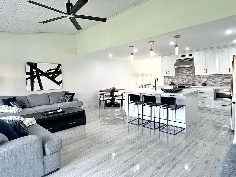 218 Old Meadow Way — Photo 15