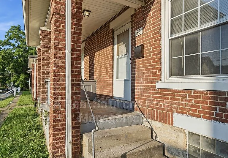 83 Lechner Ave — Photo 8