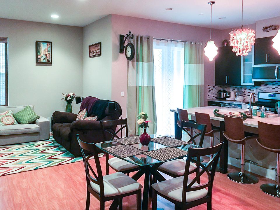 1st image of 1302 N Capitol Ave #8