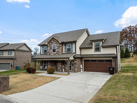 3rd image of 476 Conner Ln