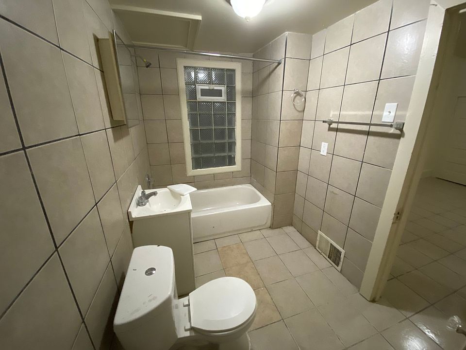 2nd image of 2755-2757 N 33rd St #2755