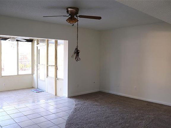 3rd image of 522 Hilldale Rd