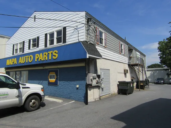 321 W Main St APT A, New Holland, PA 17557
