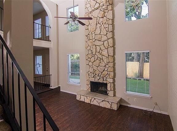 4th image of 2063 Fleur De Lis Ct