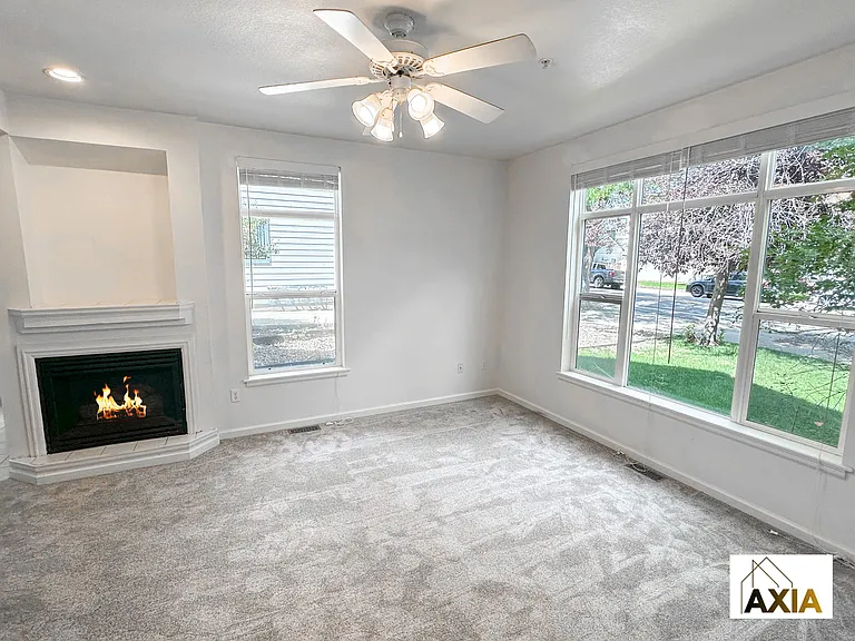 2222 Walnut St #1 — Photo 3