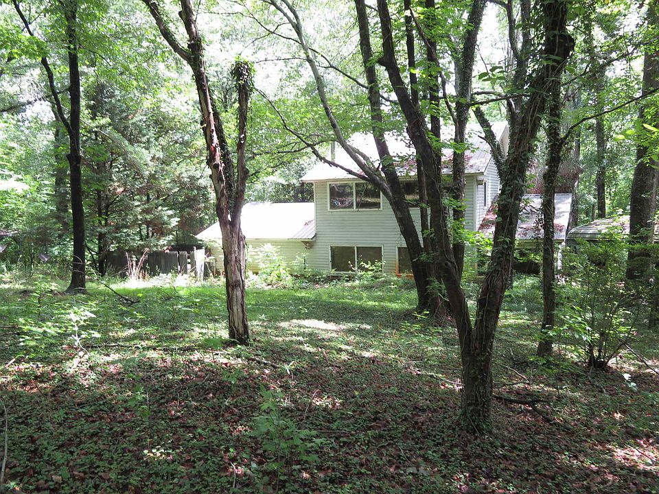 1st image of 290 Triple H Farm Rd