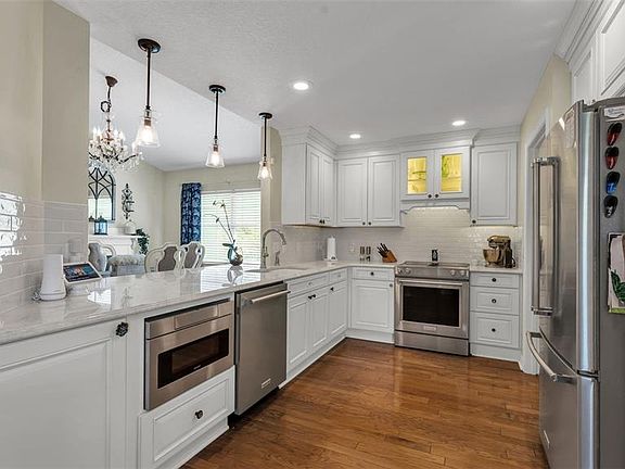 2nd image of 1173 Clearpointe Way
