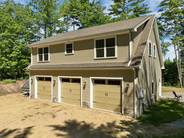 41 Beaver Pond Road, Moultonborough, NH 03254