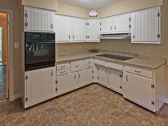5th image of 3616 Tallwood Ter
