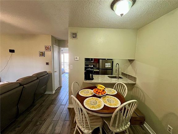 5th image of 2330 Edenborn Ave APT 224