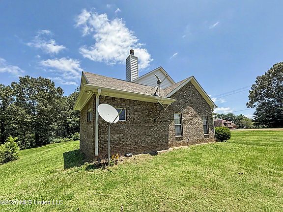 4th image of 7632 Holly Springs Rd
