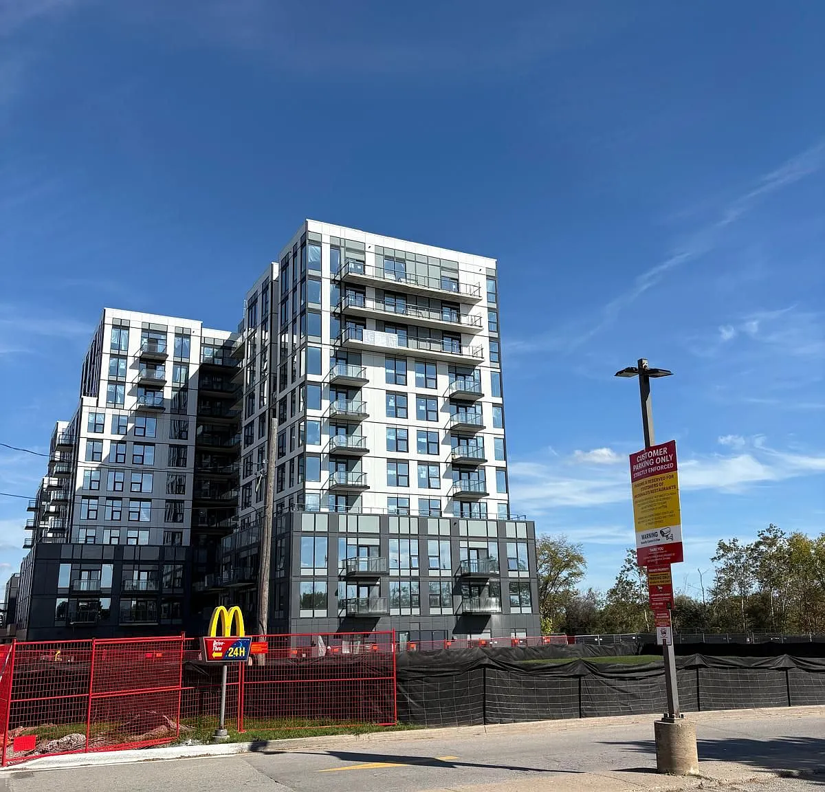 1 bed, $2,050 — Photo 1