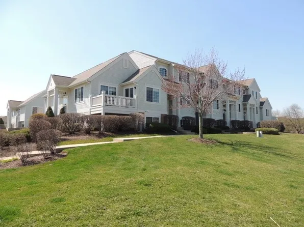 1504 New Haven Dr, Cary, IL 60013