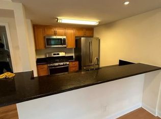 156 Sherman Rd #2, Chestnut Hill, MA 02467