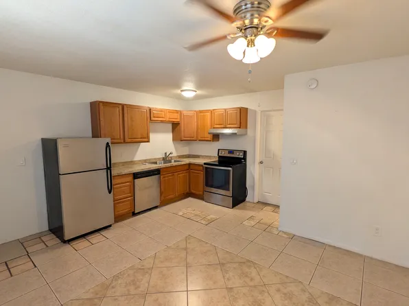 35 N May St APT 202, Mesa, AZ 85201