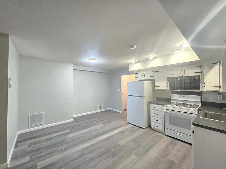 222 Monahan Ave #1 — Photo 11