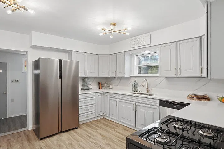 3 bed, 1818 sqft, $1,795 — Photo 4