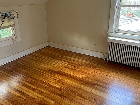 4th image of 1110 Kenmore Ave #B