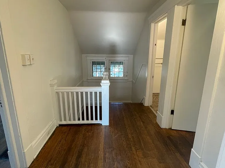 1116 Packard St — Photo 14