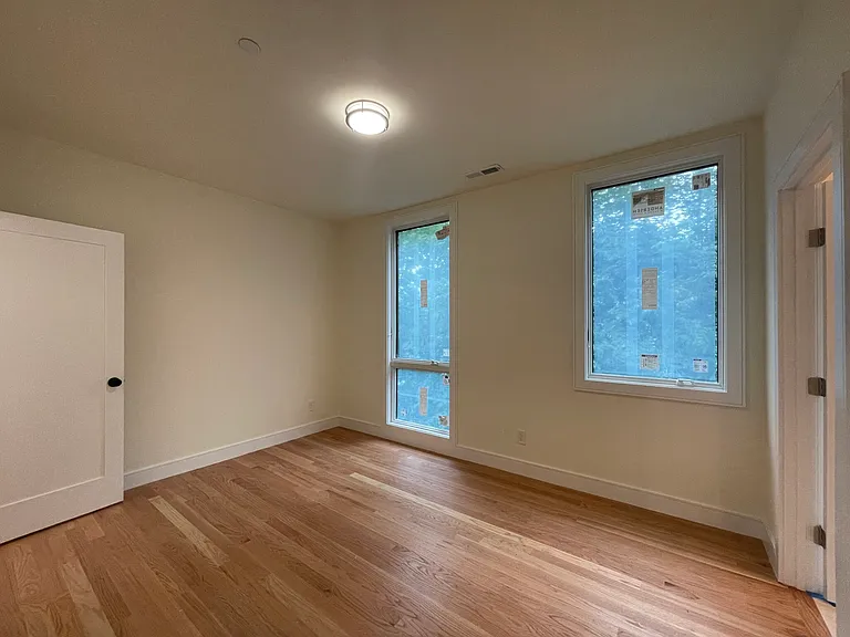65 Cameron St #8 — Photo 7