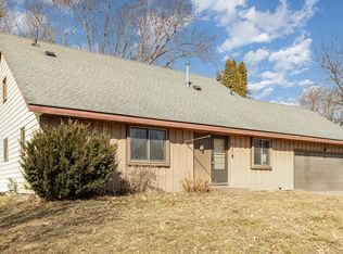 8200 Foothill Rd S, Cottage Grove, MN 55016