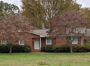 2501 Atwood Rd, Winston Salem, NC 27103