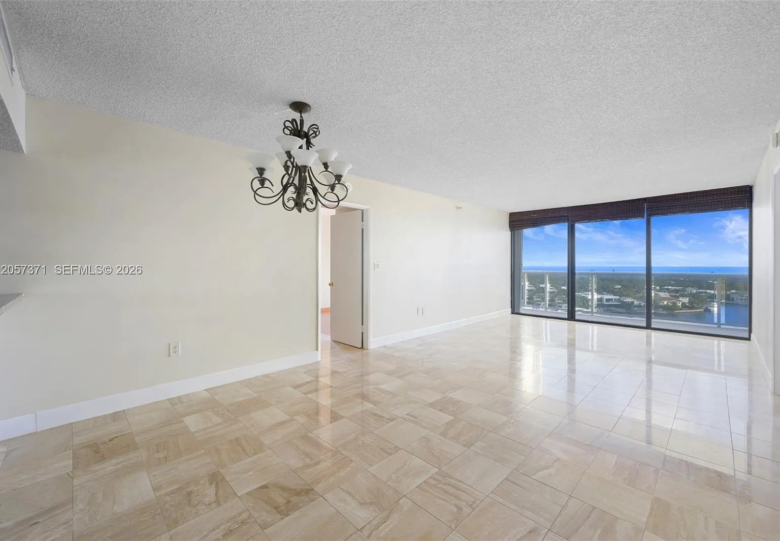 Waterview Condo — Photo 3