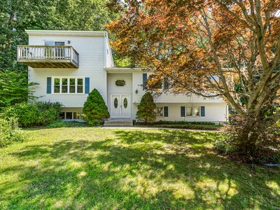 22 Ravenwood Rd, North Stonington, CT, 06359