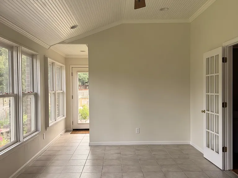 174 Cavalry Dr — Photo 9
