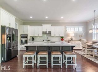 6450 Sycamore Dr, Hoschton, GA 30548
