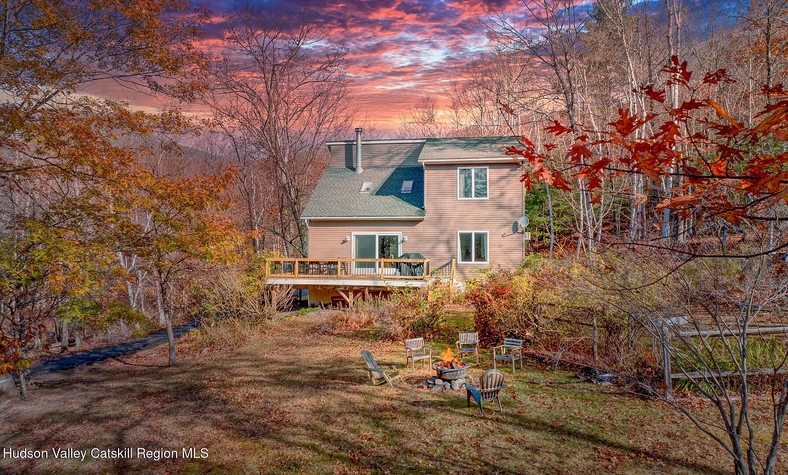 54 Hillside Drive photo 1