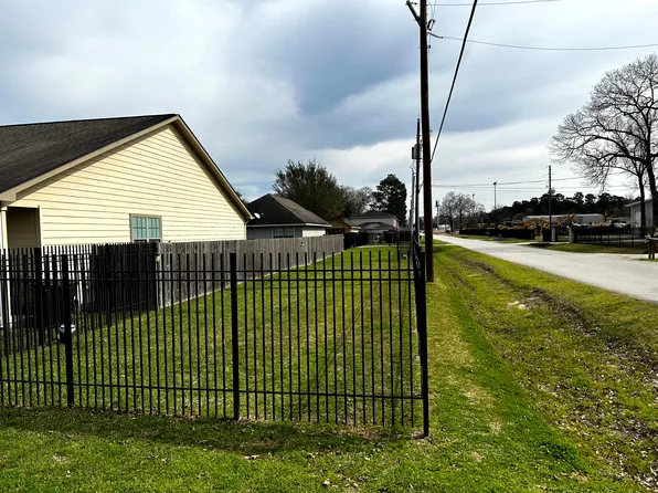 21441 W Wallis Dr Unit A, Porter, TX 77365