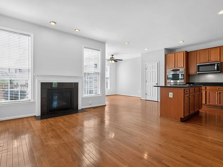 2347 Battery Hill Cir — Photo 11