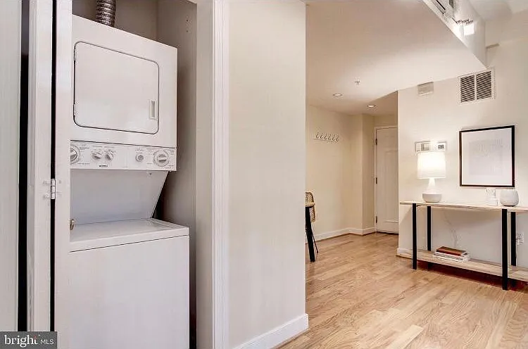1827 Florida Ave NW #102 — Photo 8