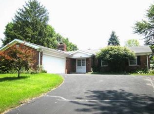 6821 Castle Manor Dr, Indianapolis, IN 46214