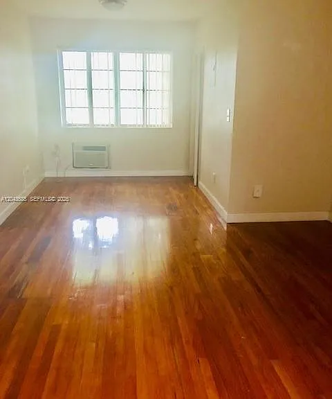 1008 E Ponce De Leon Blvd #3 — Photo 1